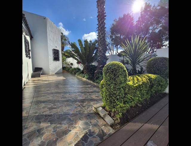 3 BEDROOM HOUSE FOR SALE IN STRATHAVON